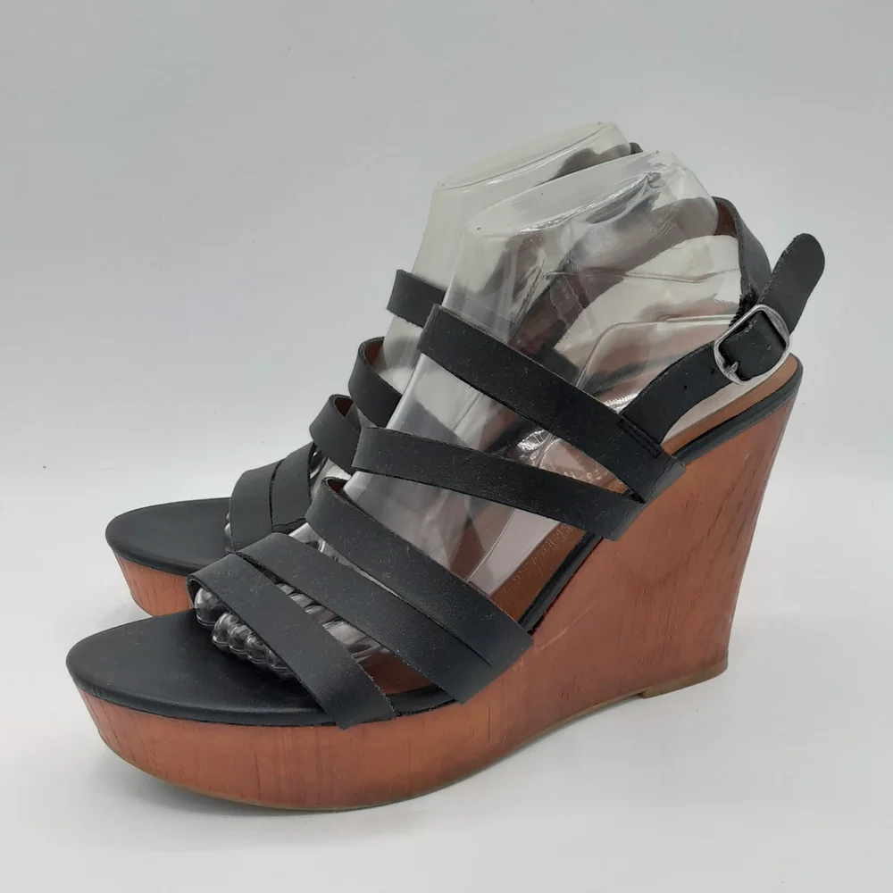 Lucky Brand Larinaa Black Leather Boho Retro 70's Strappy Wedge Sandals.